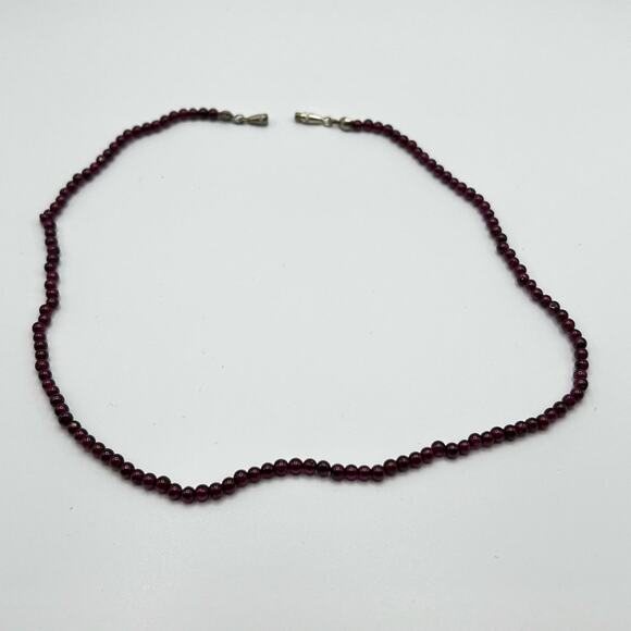 Beaded Chokers (2) Stretchy Weaved Faux Pearls & Small Purple Glass Bead Stand - Picture 12 of 13